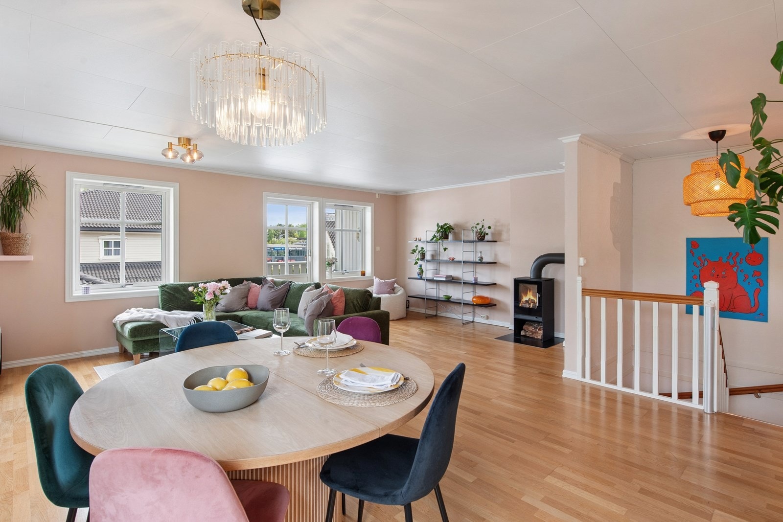 Fra stuen er det utgang til terrasse Galleribilde
