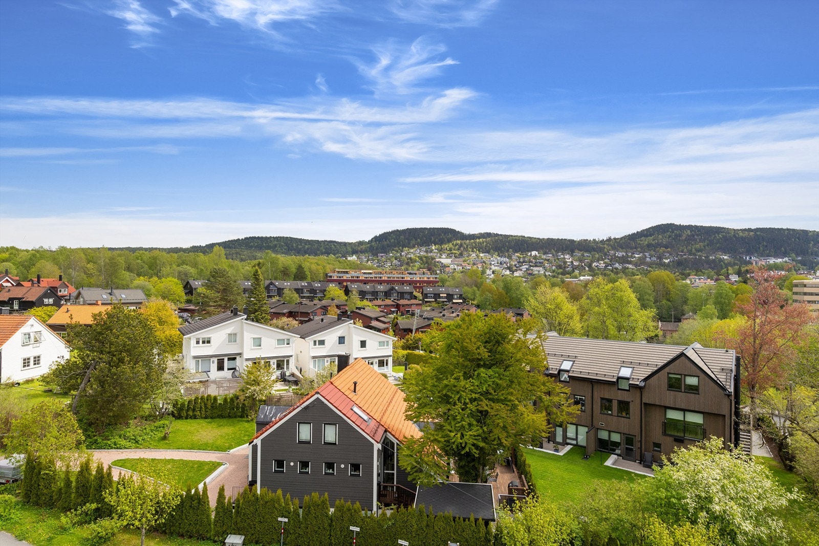 Vidstrakt utsikt mot bl.a. Grefsenkollen Galleribilde