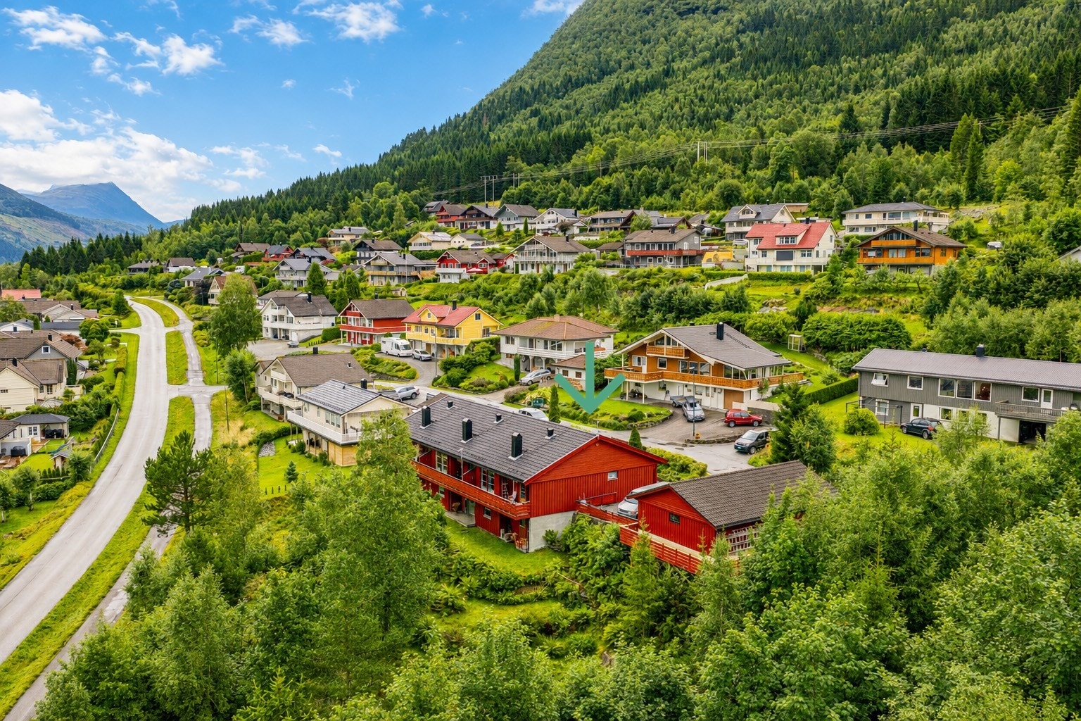 Elvadalen 10 presenteres av Hedda Nedrelid v/Notar | Foto av Blåtind fotografikk | Galleribilde