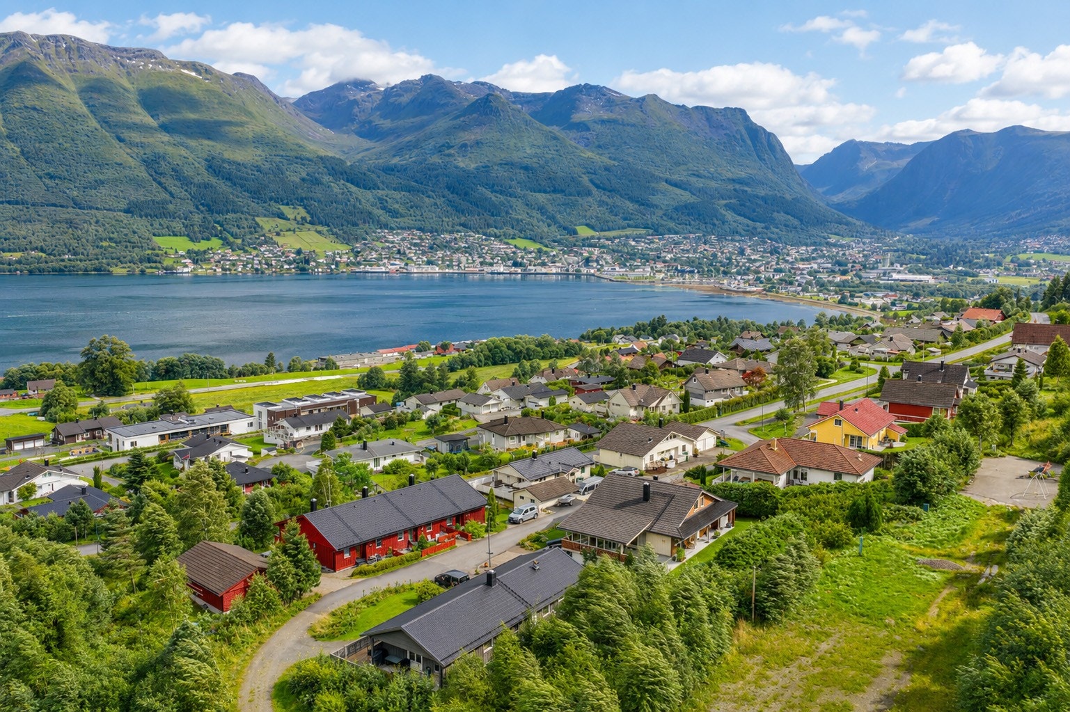 Velkommen til en hyggelig visning! | Foto av Blåtind fotografikk | Galleribilde