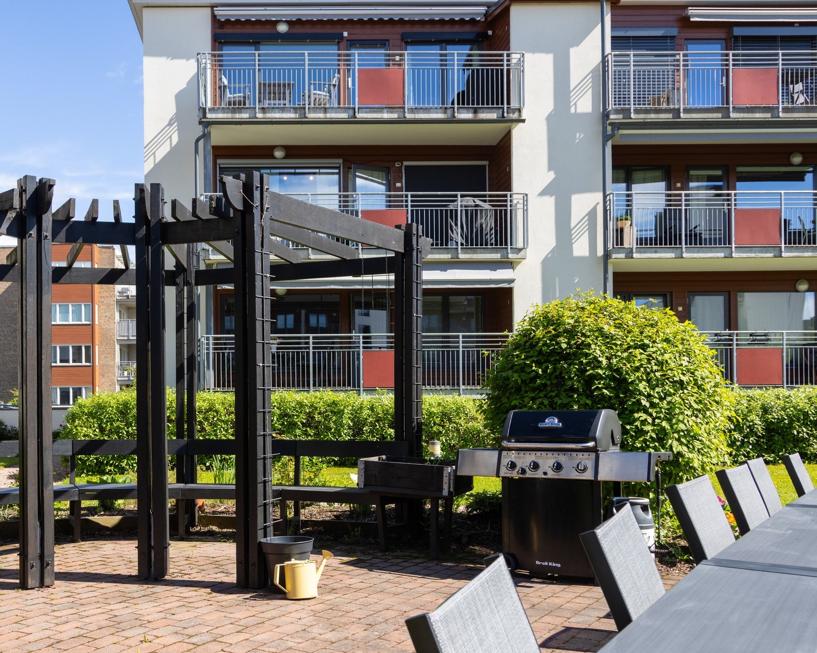 Felles grill og sittegrupper. Galleribilde