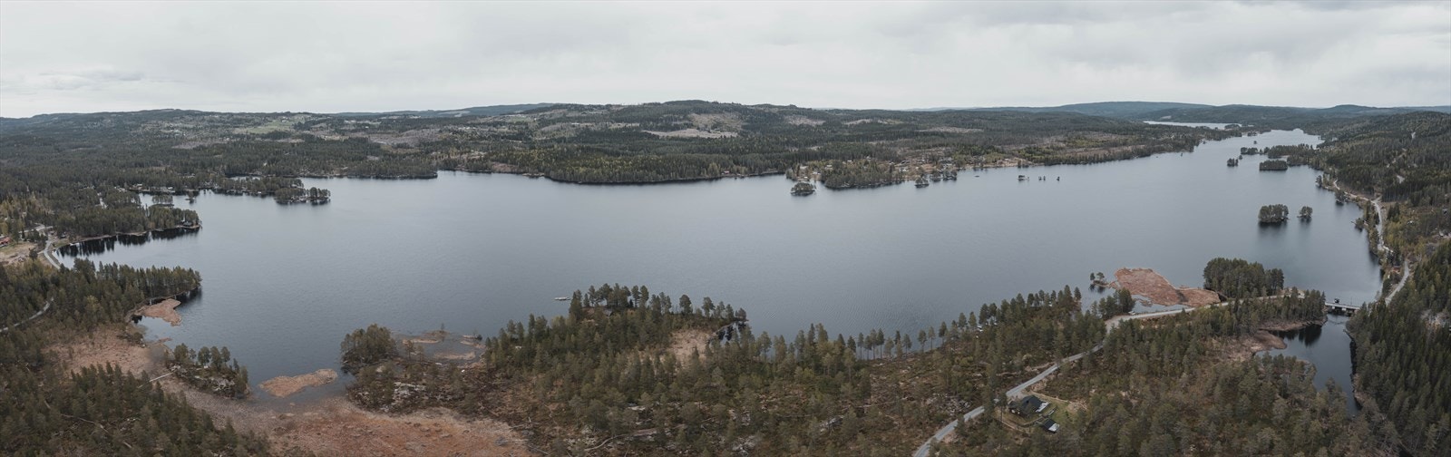 Trevatn byr på flotte badeplasser, fiskemuligheter, sommerdager med padling eller roing i vakker natur, skogsbilveier egnet for sykkel og skiløyper vinterstid. Galleribilde