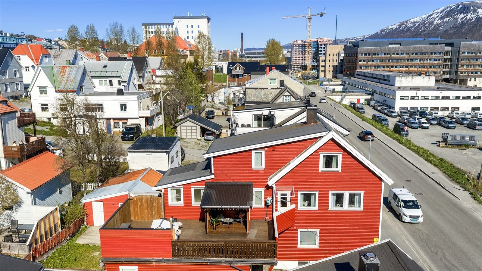 Den sørvendte takterrassen sikrer deg gode solforhold store deler av dagen. Galleribilde