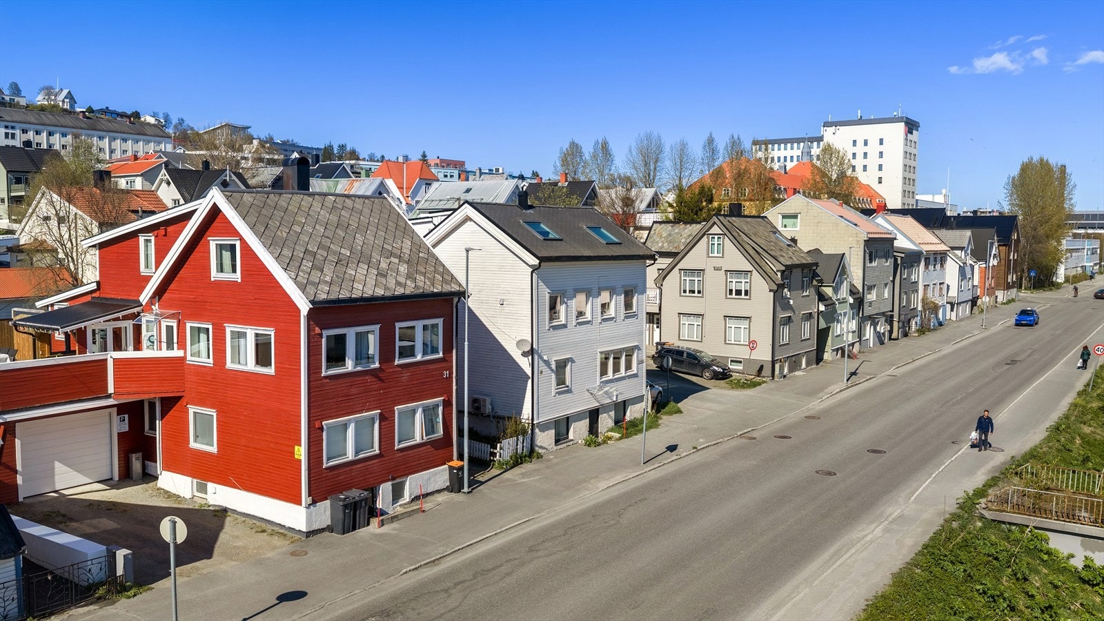 Sentral beliggenhet med gangavstand til sentrum. Galleribilde