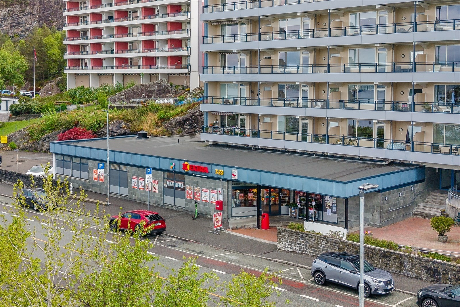 Nærmeste dagligvare ligger kun en kort gåtur unna. Galleribilde