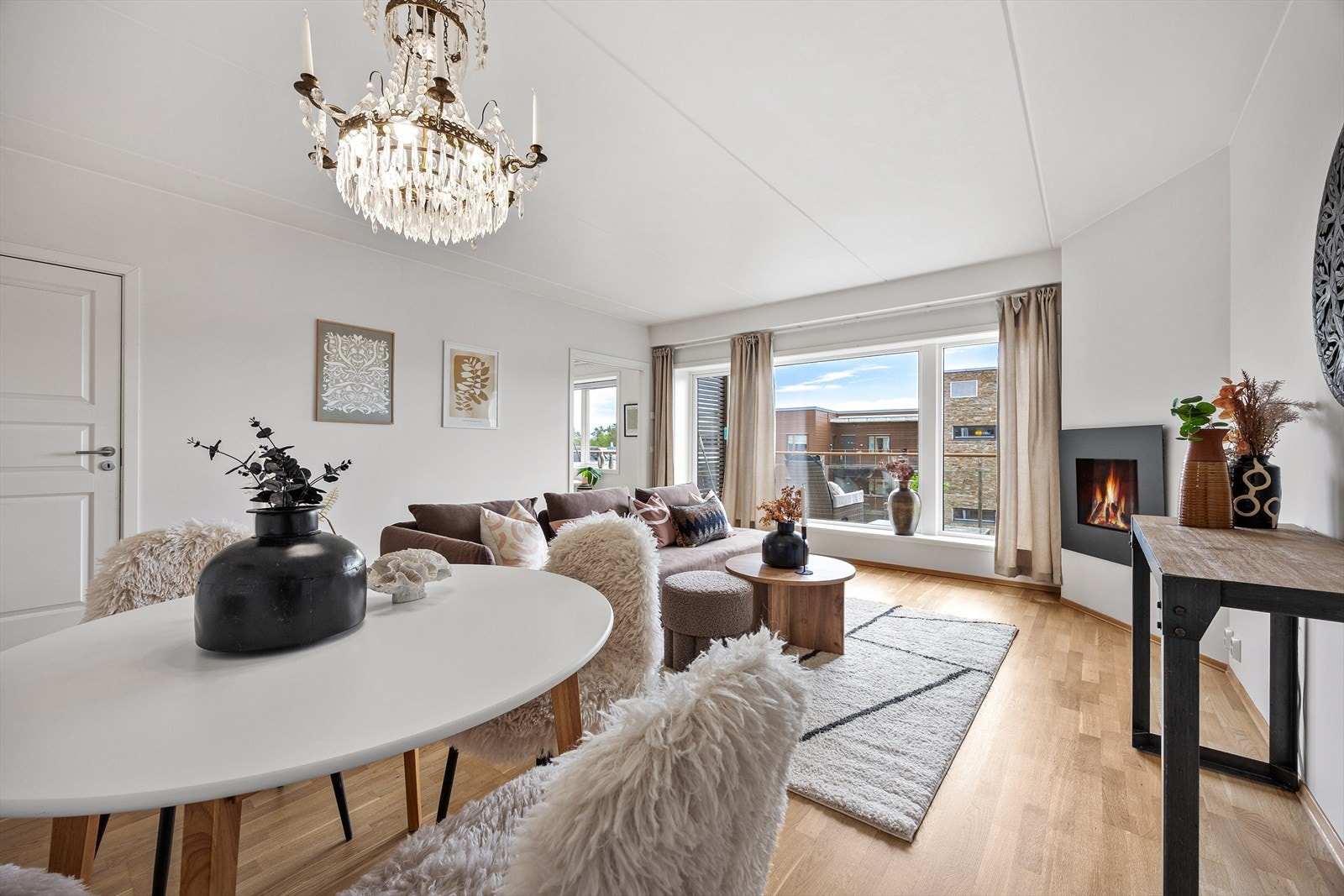 Velkommen til Helga Vaneks vei 1A! - Presentert av Melisa Vuthi v/Eiendomsmegler 1. Foto: Bjørnar Døhlen Galleribilde