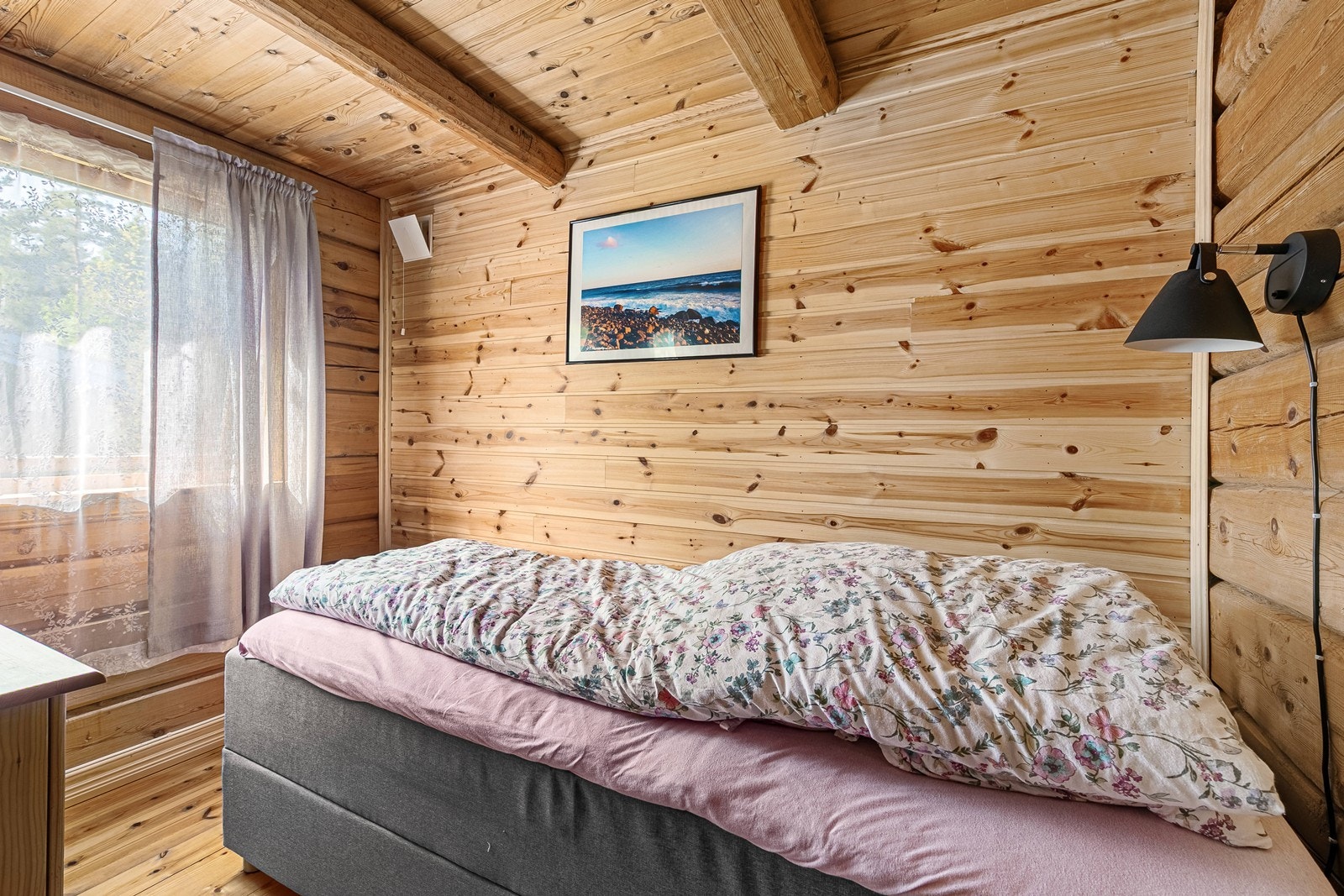 Hytta har tre gode soverom. Galleribilde