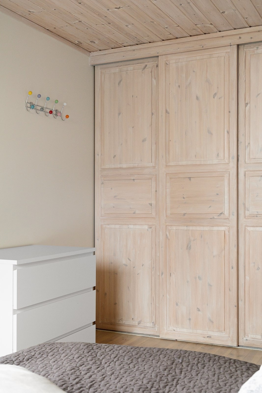 Skyvedørsgarderobe på soverom III Galleribilde