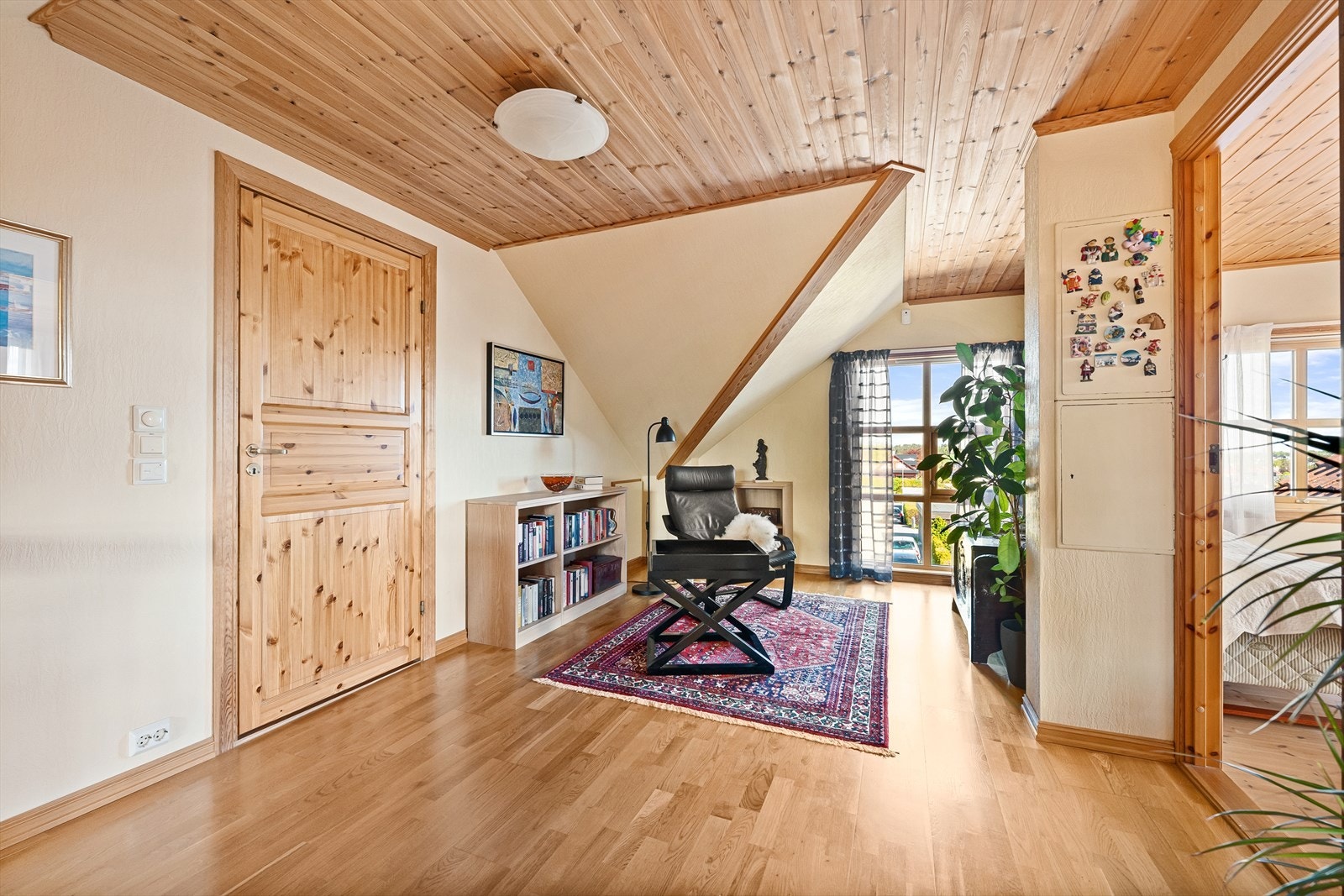Loftstuen har utgang til en egen balkong. Galleribilde
