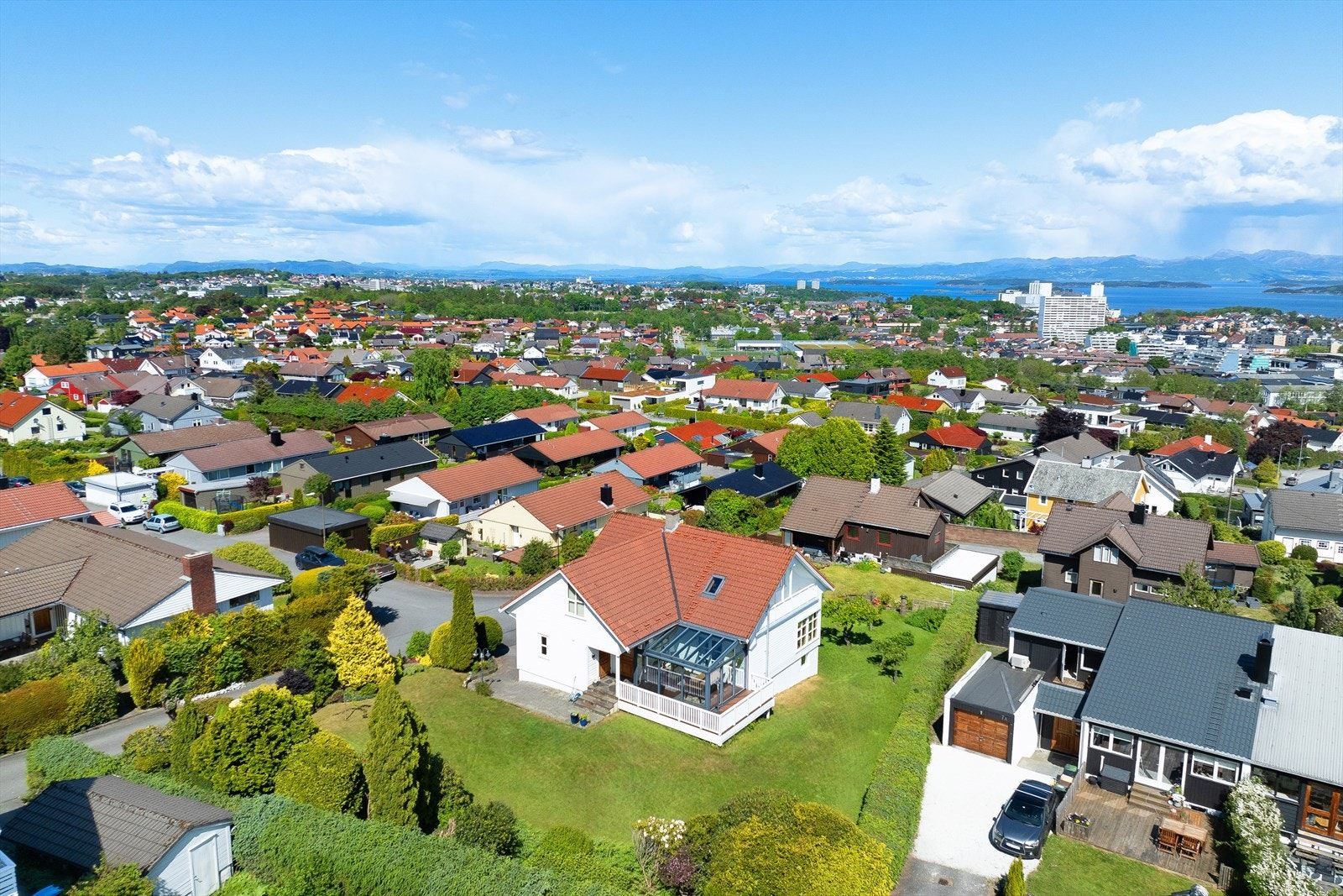 Området har en sentral beliggenhet i Stavanger, med kort vei til det meste. Galleribilde