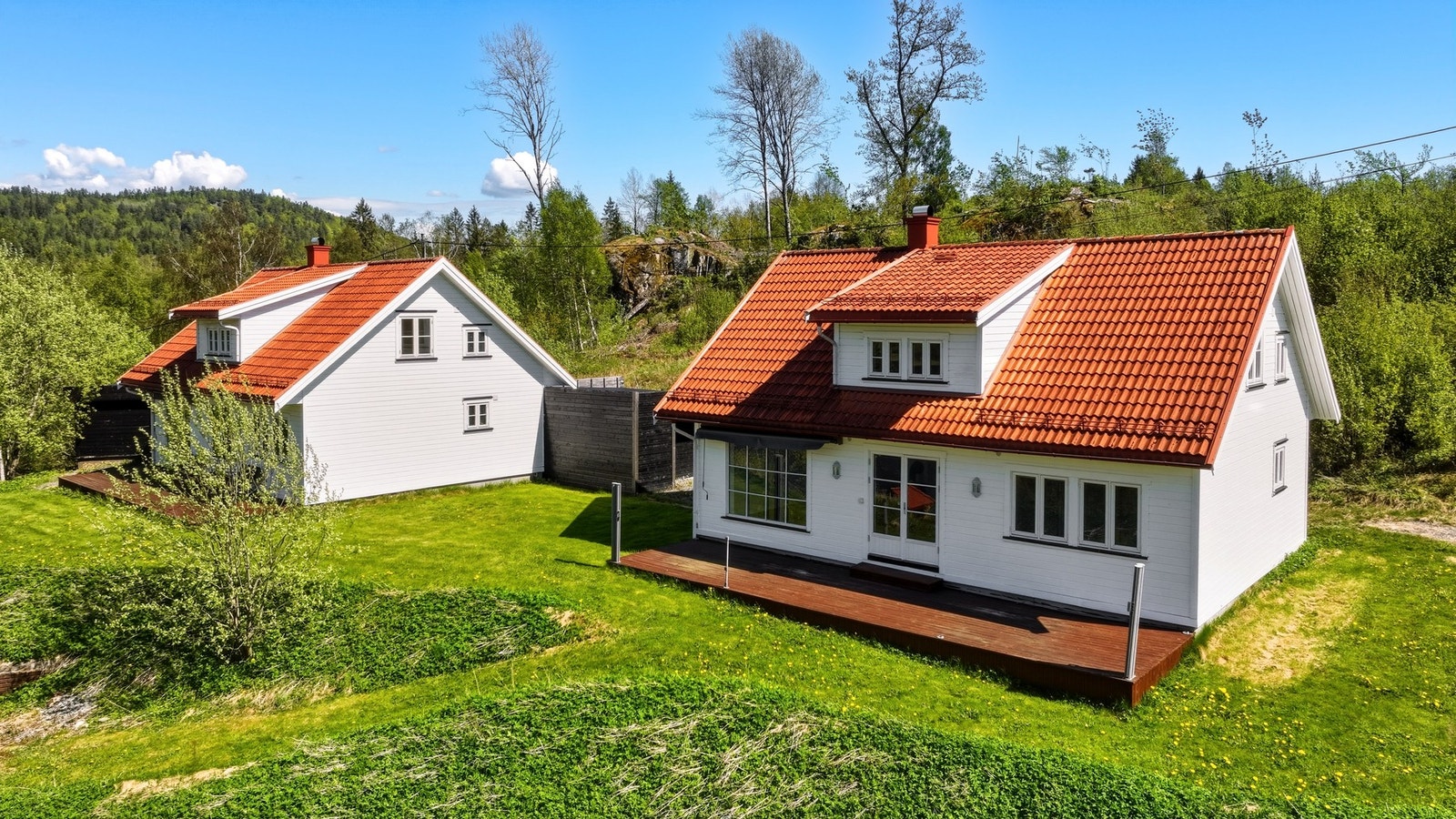 Eiendommen kan kjøpes samlet med Kjosevegen 55, 57 og 59. Kontakt megler for mer info. Galleribilde