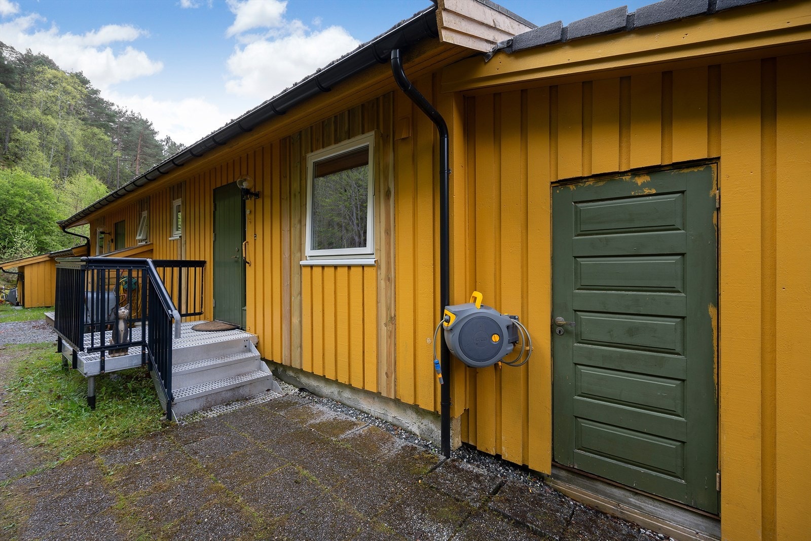 Inngangsparti. Galleribilde