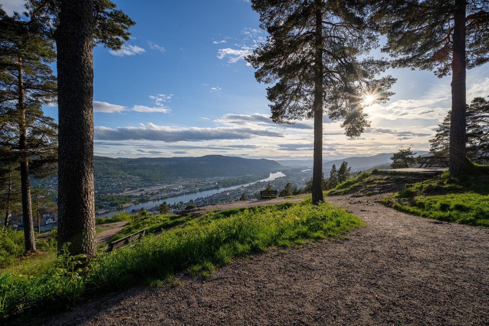 Eiendommen befinner seg med enkel tilgang til marka, her fra Spiralen, kun en kort spasertur unna! Galleribilde