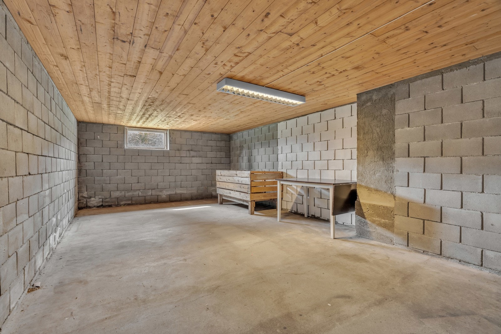 Rommene i kjelleren har god plass til lagring. Galleribilde