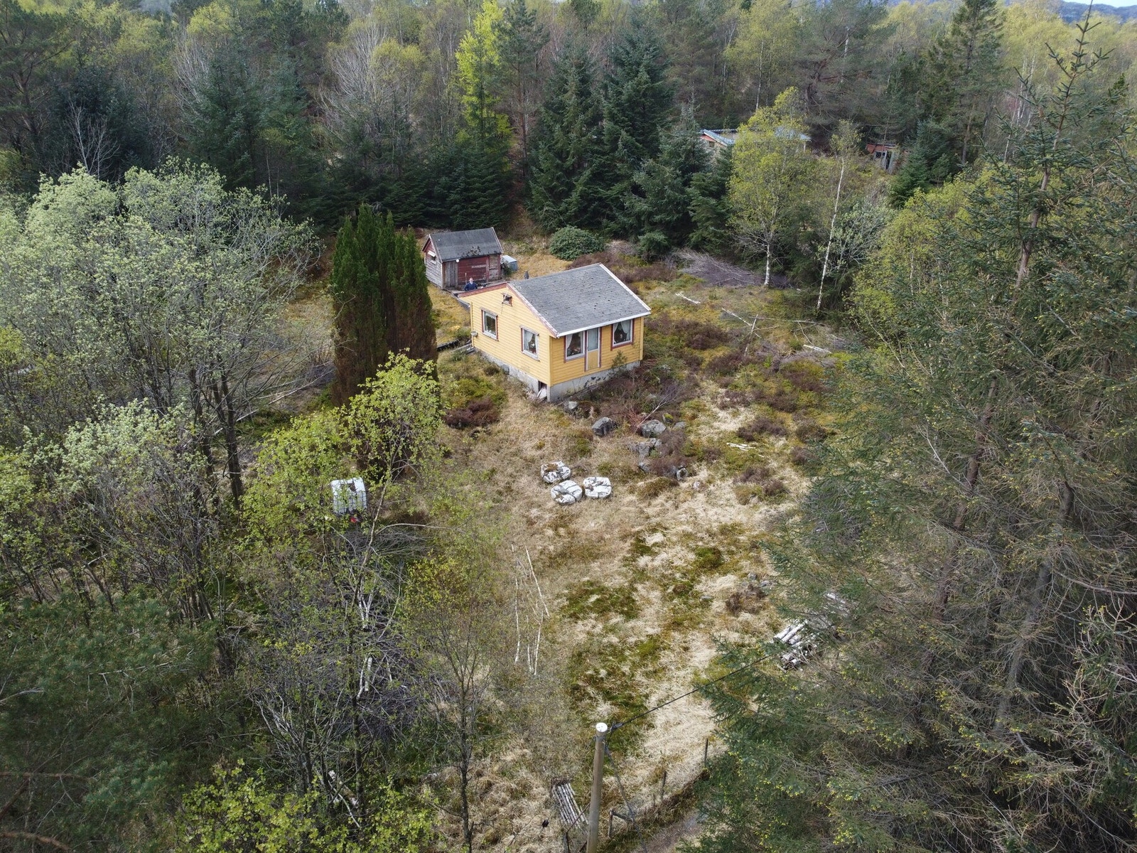 Her har man kort avstand til Bergen sentrum og Straume. Enten man ønsker å ta sjøveien eller bil. Galleribilde