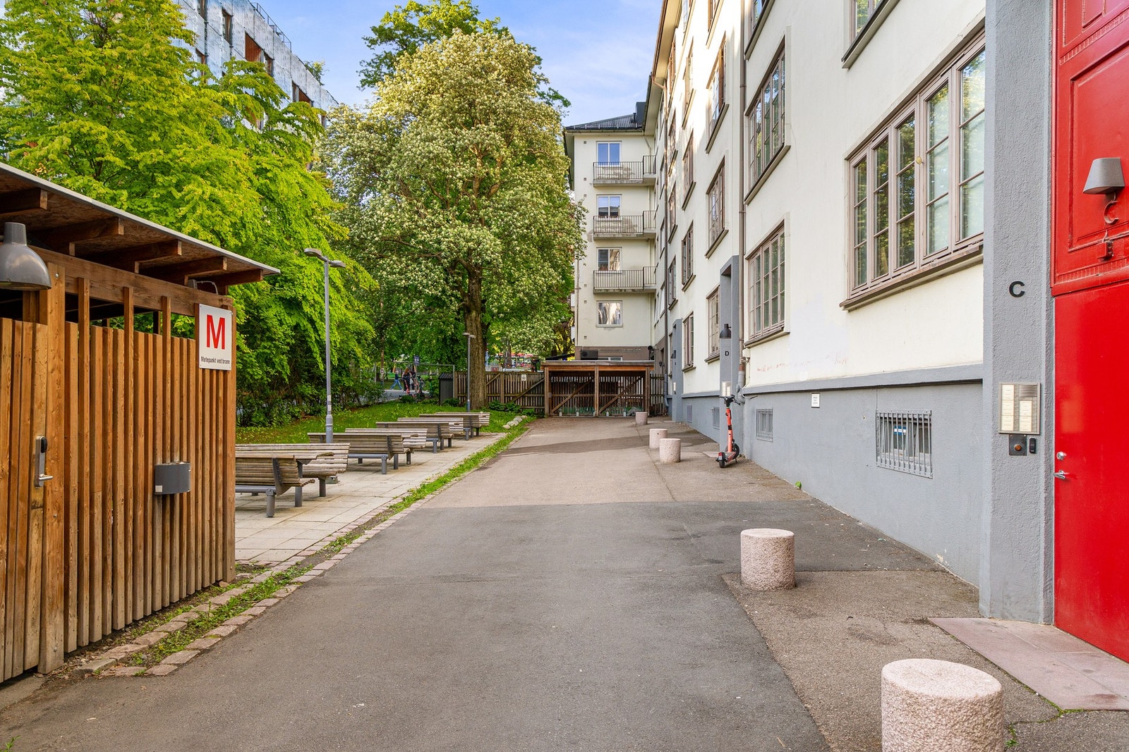 Københavngata 14 har en meget god beliggenhet. Det er fellesvaskeri i kjelleren for alle i boligsameiet. Galleribilde