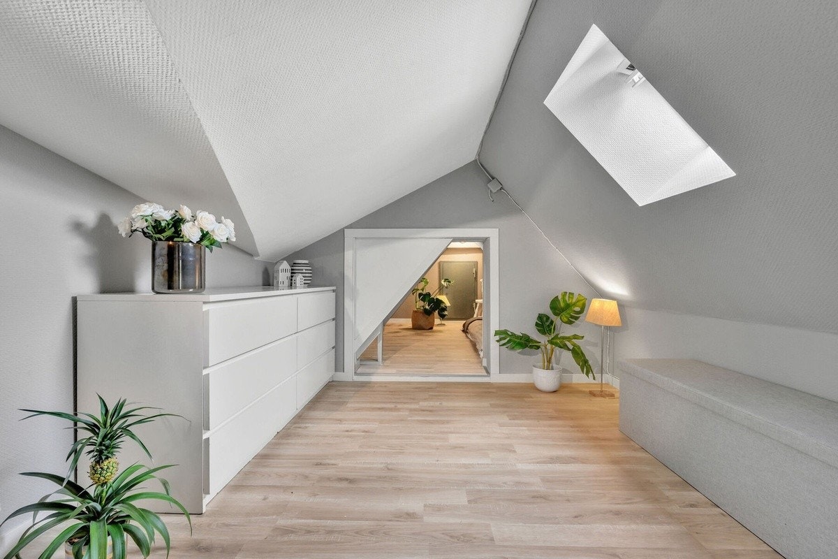 Walk-in closet (sov) Galleribilde