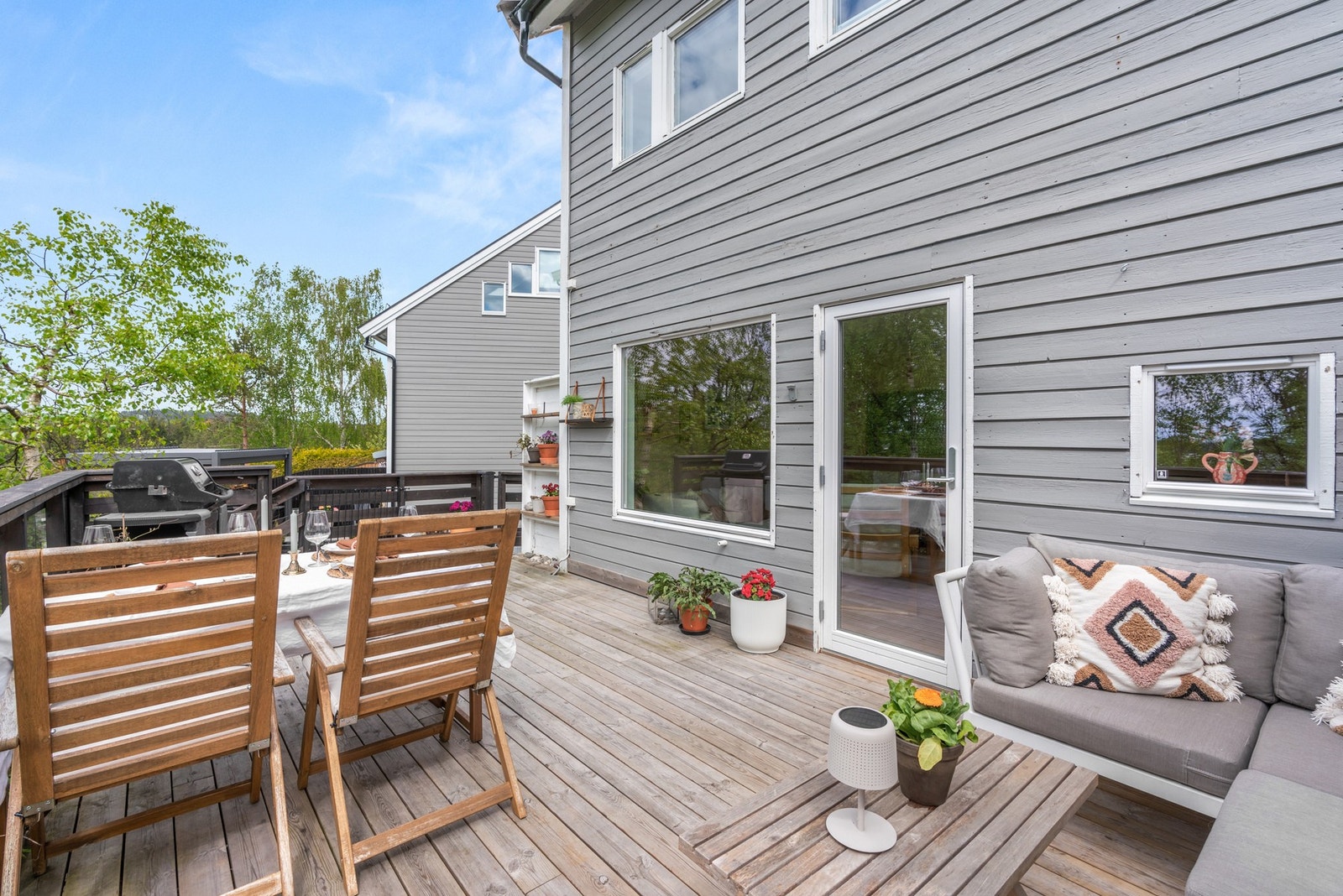 En perfekt forlengelse av oppholdsrommet i sommerhalvåret. Galleribilde