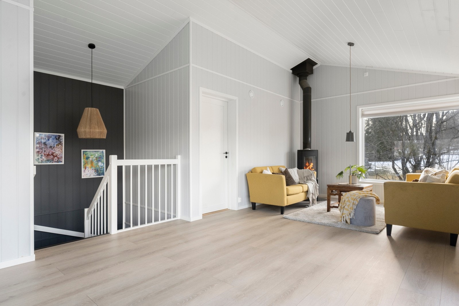Int_107 Galleribilde