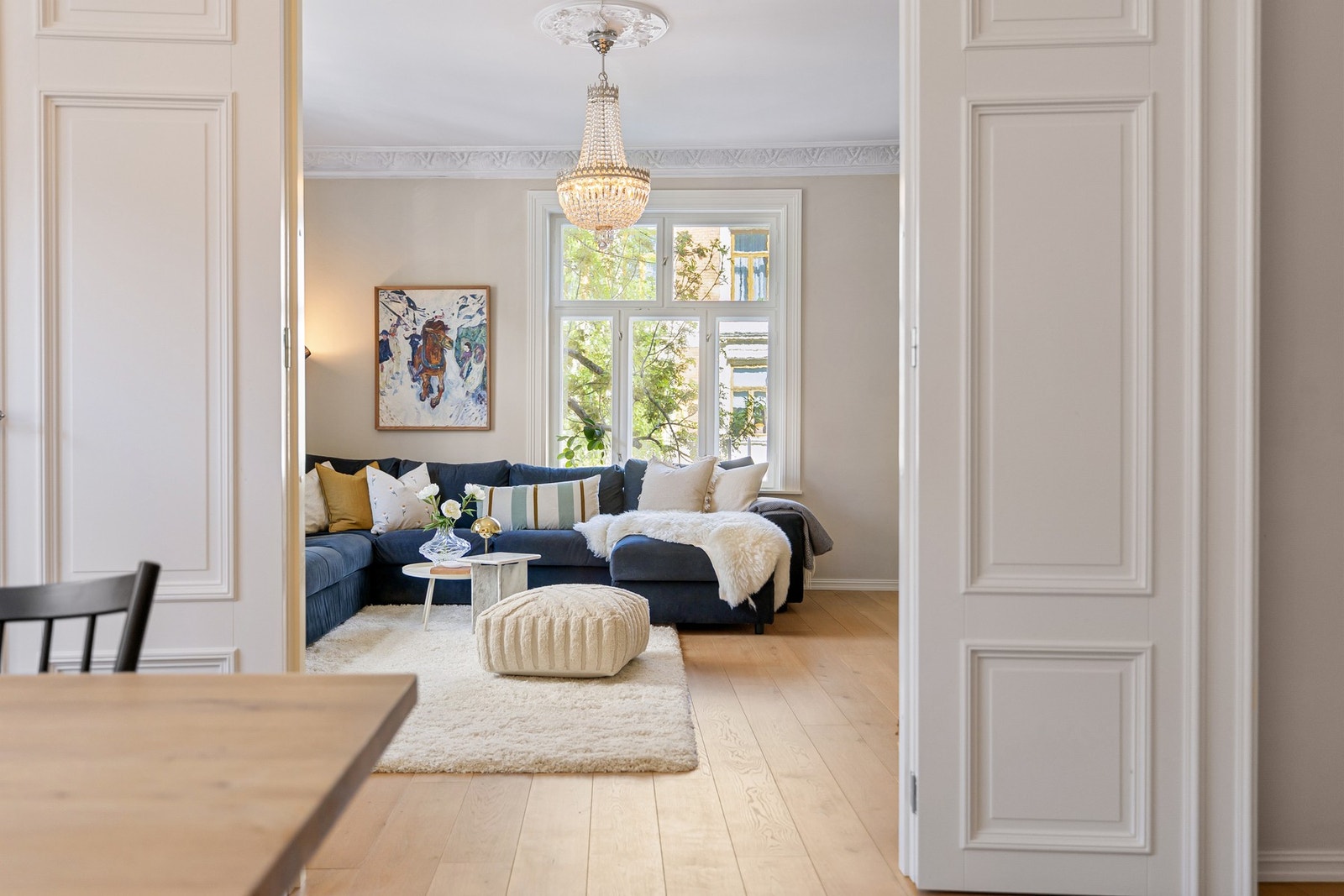 Klassisk eleganse i rolig sidegate på Majorstuen. Foto: André Aakermann v/Aakermann Photography. Galleribilde