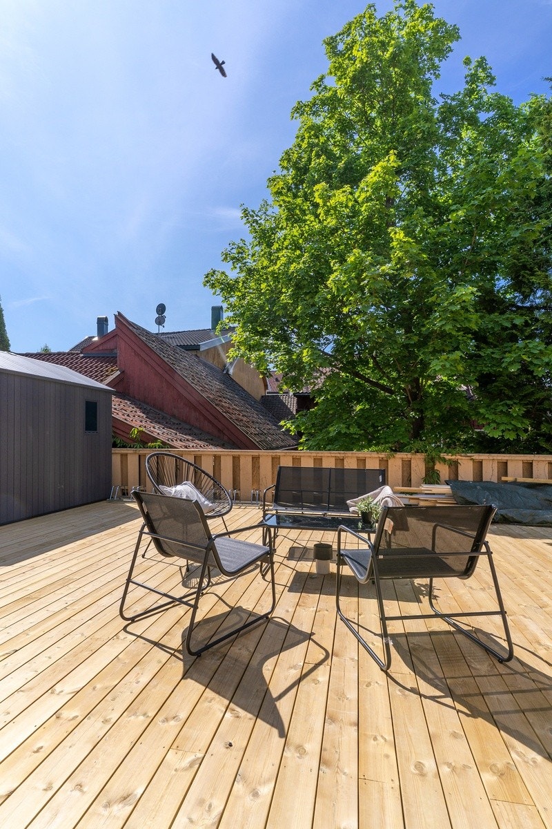 Nyt Kongsbergs råeste terrasse - med perfekte solforhold! Galleribilde