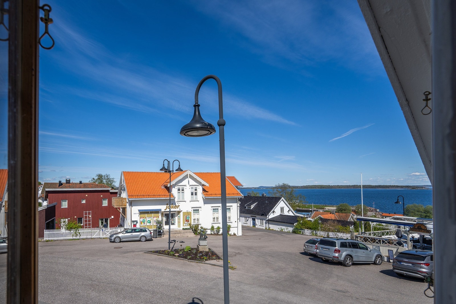 Få meter til søndagsåpen Joker. Galleribilde
