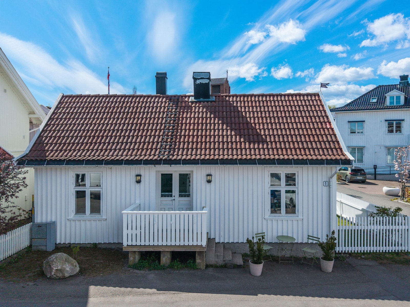 Fasaden med inngangspartiet mot Stangs gate. Galleribilde