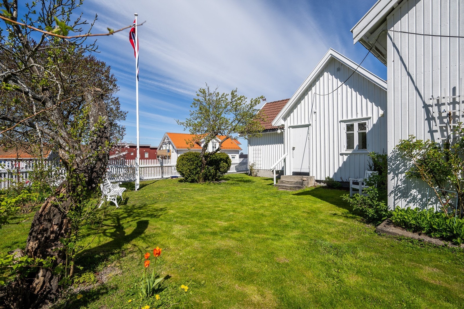 En koselig plass å samle familie og venner på fine sommerdager. Galleribilde