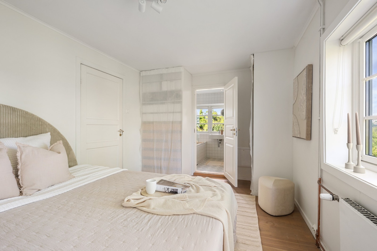En suite bad/wc ( 2 av 3) Galleribilde