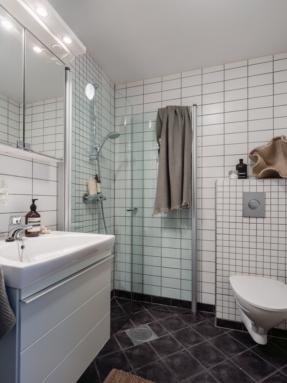 Badet i hybelen har også opplegg for vaskemaskin. Galleribilde