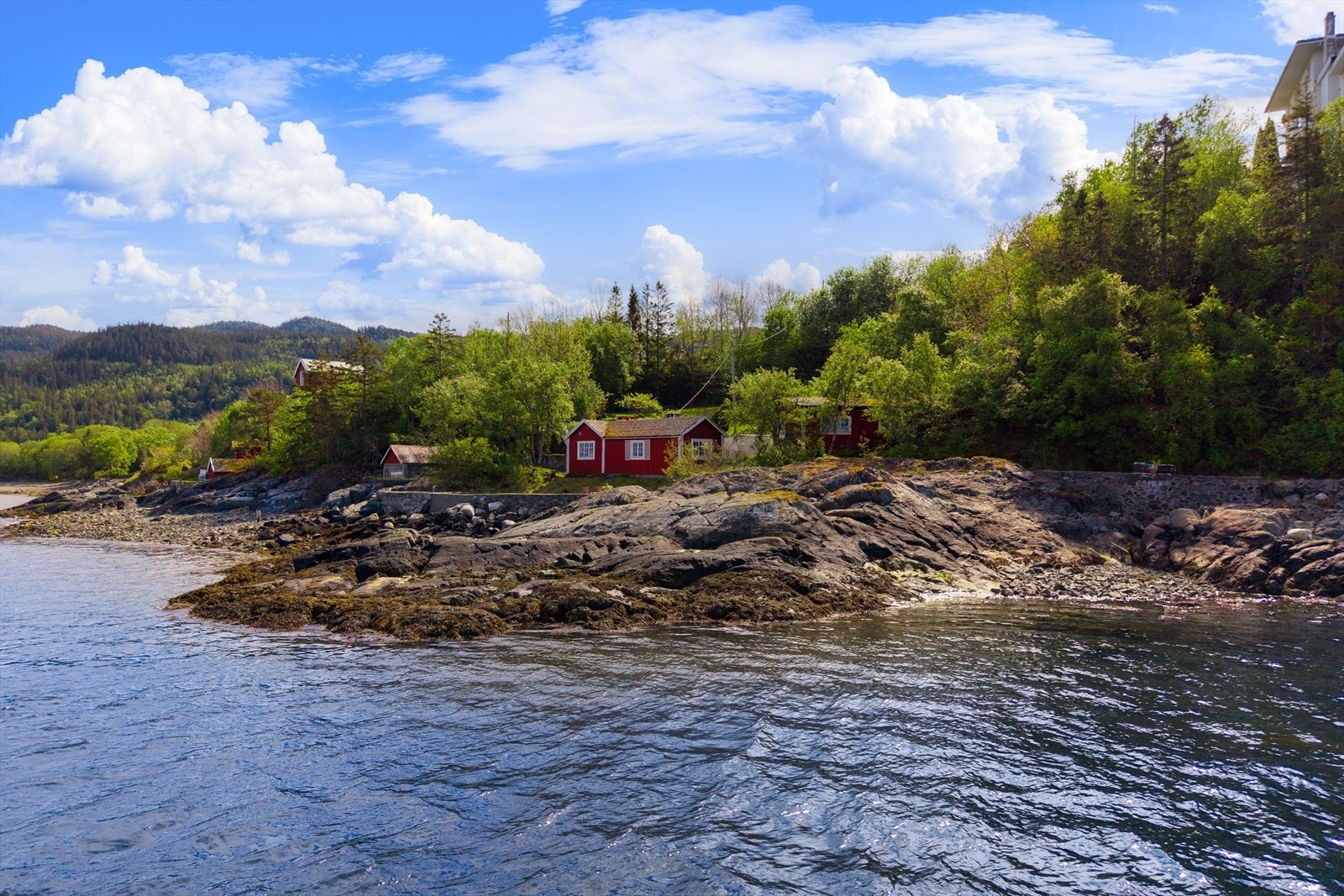 Se video av eiendommen via lenker lengre nede i annonsen. Galleribilde