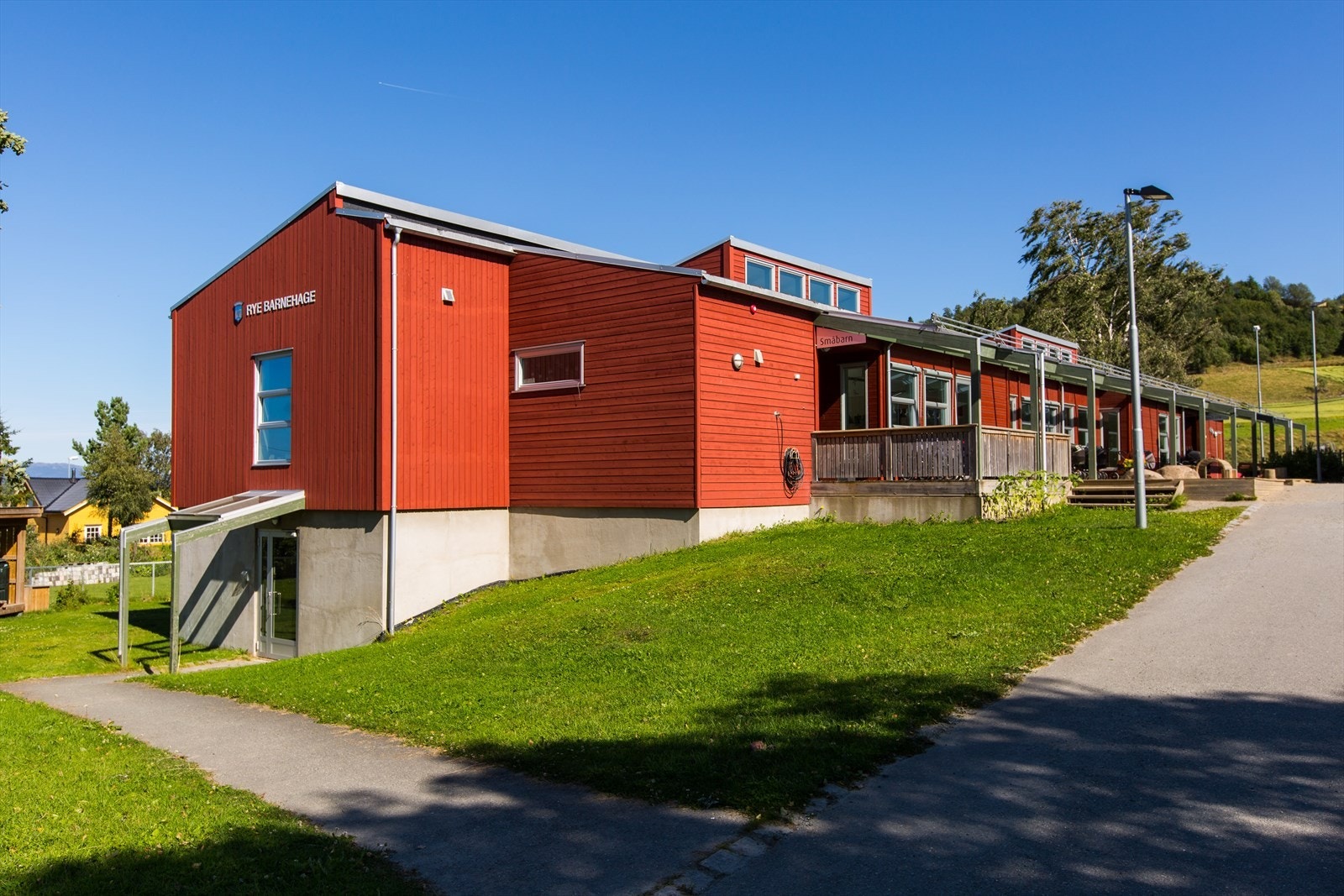I nærområdetligger både Rye barnehage og Rye skole noe som gjør hverdagen enkel og praktisk for familier med barn. Galleribilde