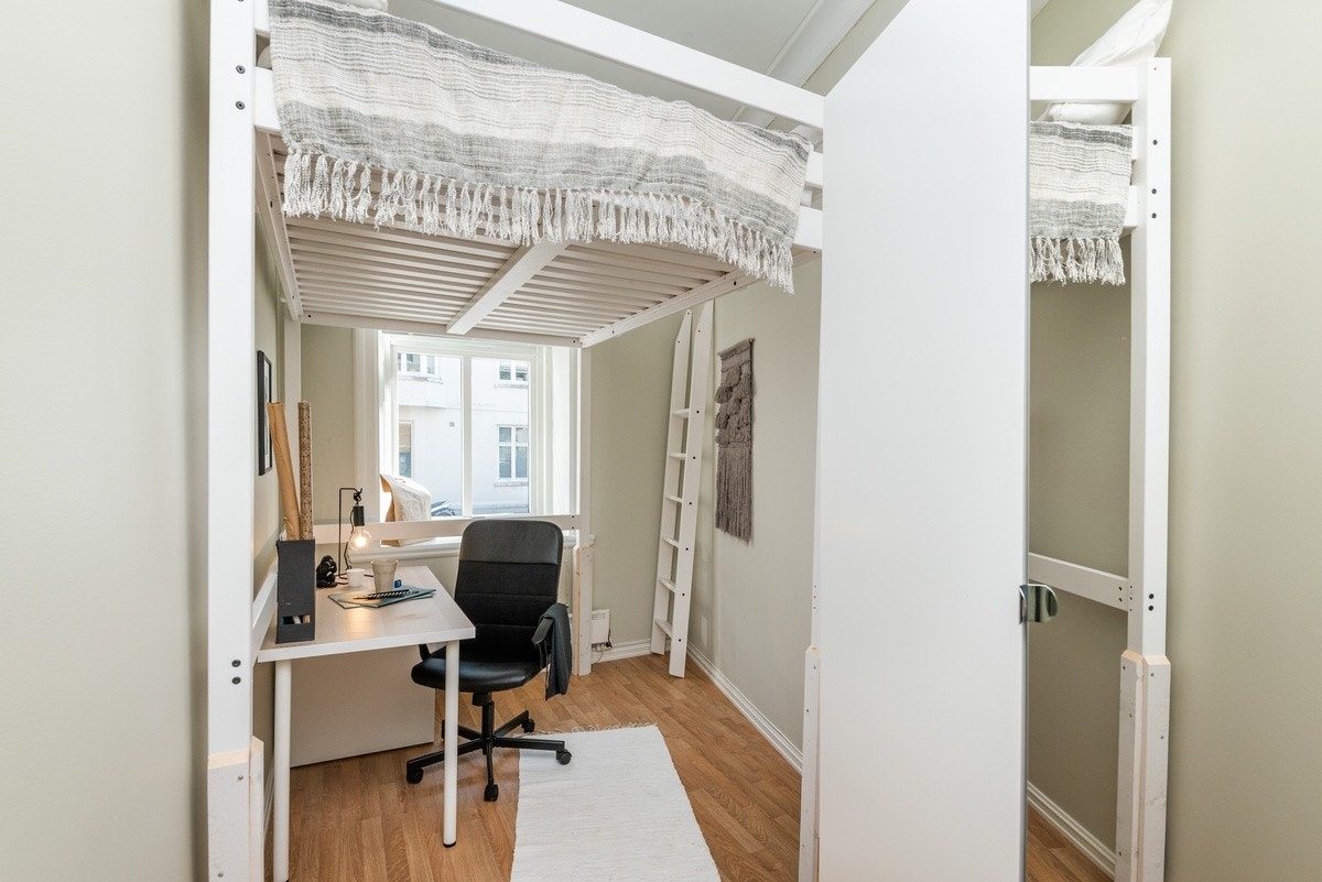 Soverom 1 med loftseng Galleribilde
