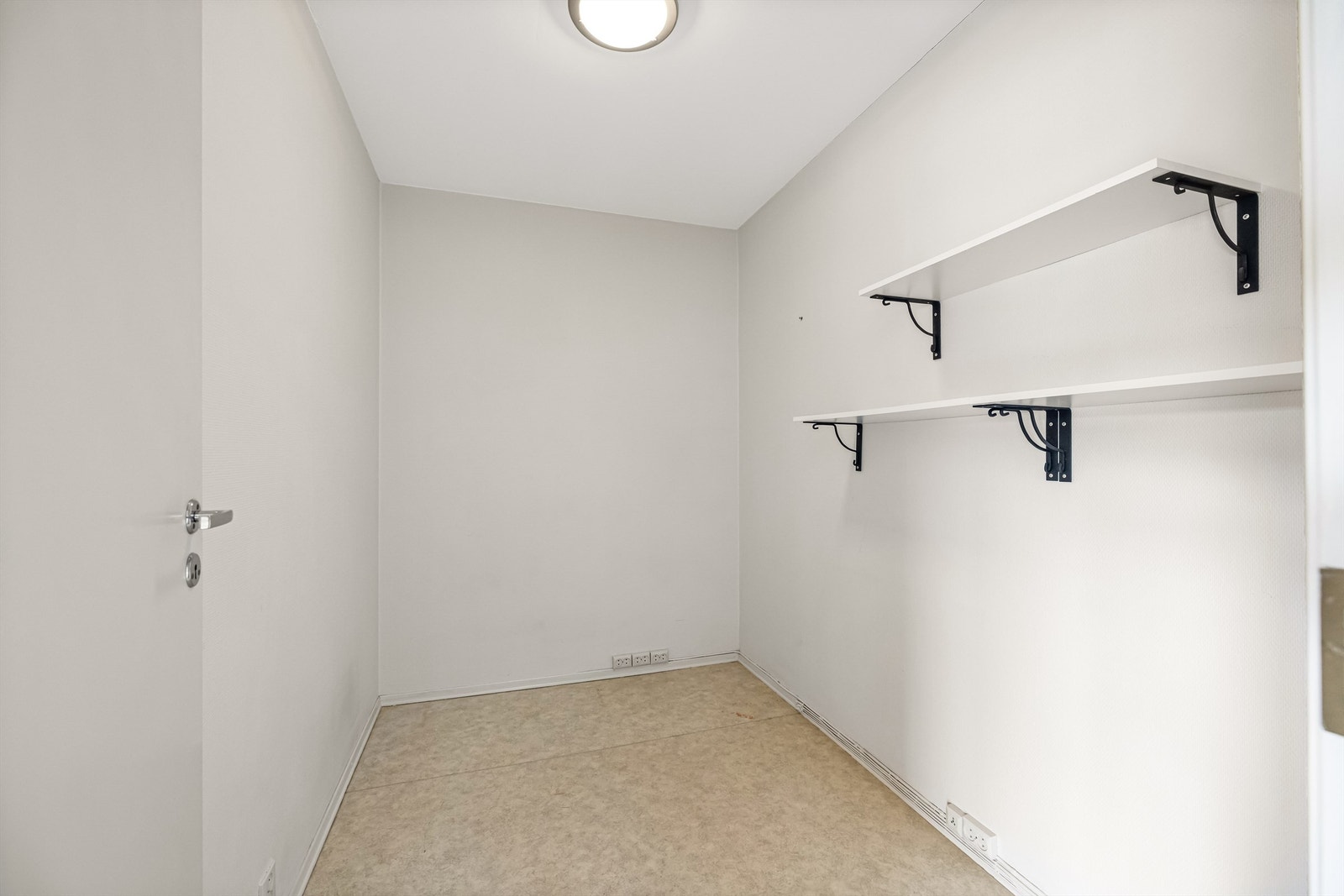 Praktisk intern bod for ekstra lagring. Galleribilde
