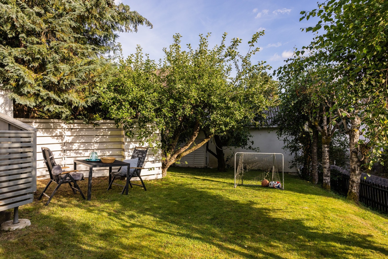 Egen fotballbane i hagen! Galleribilde