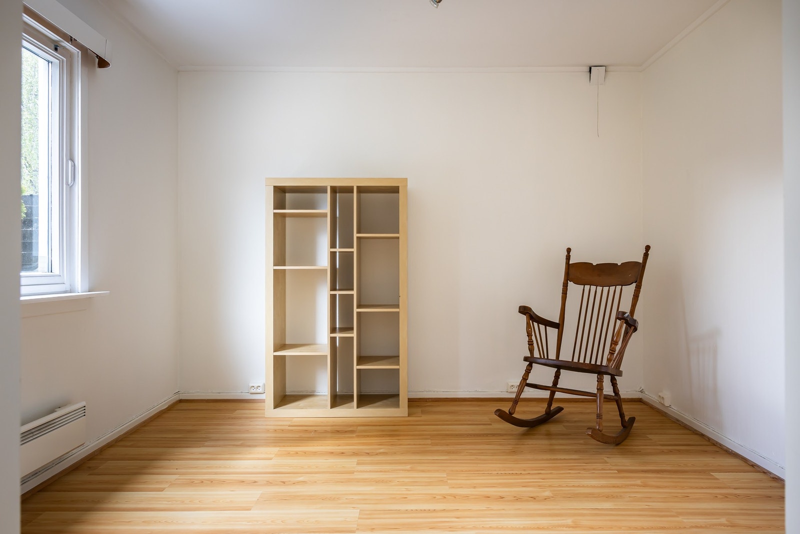 1. etasje har to soverom, begge med praktisk adkomst fra gang/stueområdet. Galleribilde