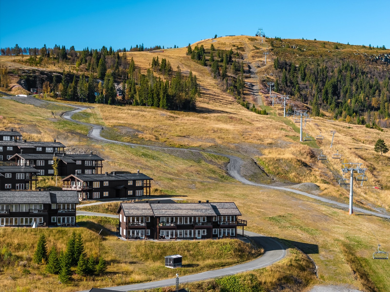 Bualie Fjellandsby og Golsfjellet er et område med et godt og bredt utvalg av turmuligheter og aktiviteter året rundt. Galleribilde