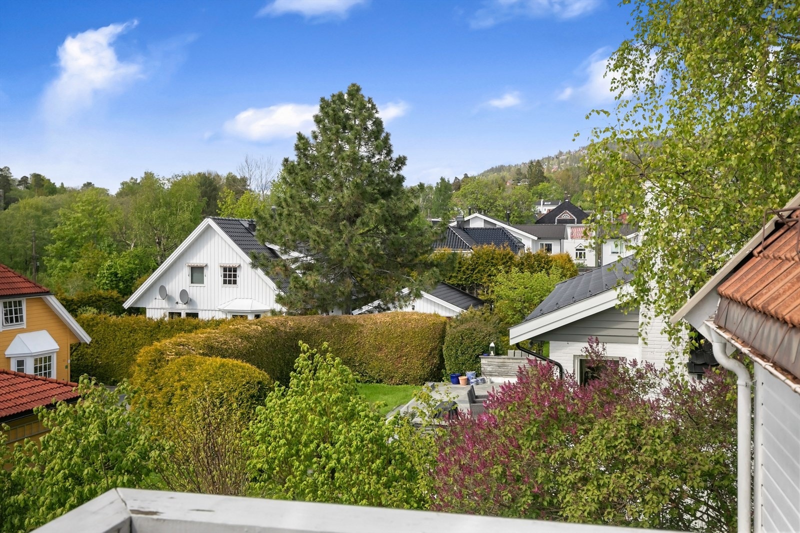 Fint utsyn fra veranda i 2.etg. Galleribilde