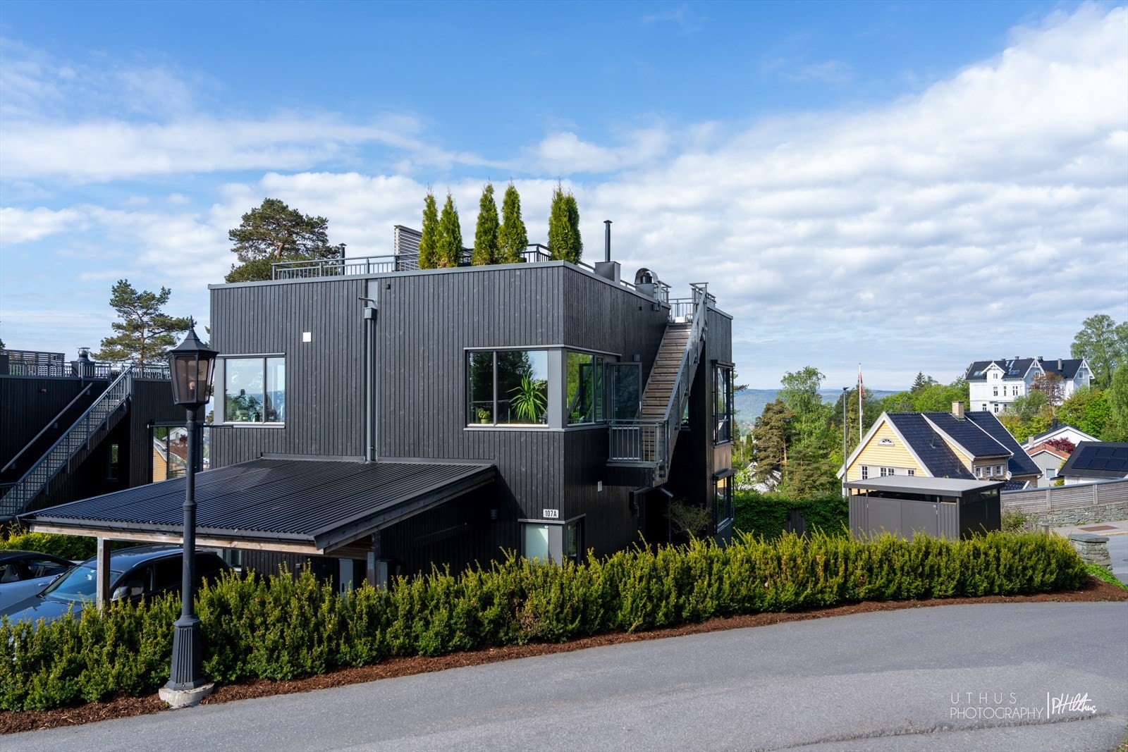Tre romslige soverom og tre bad, gjør boligen perfekt for familien Galleribilde