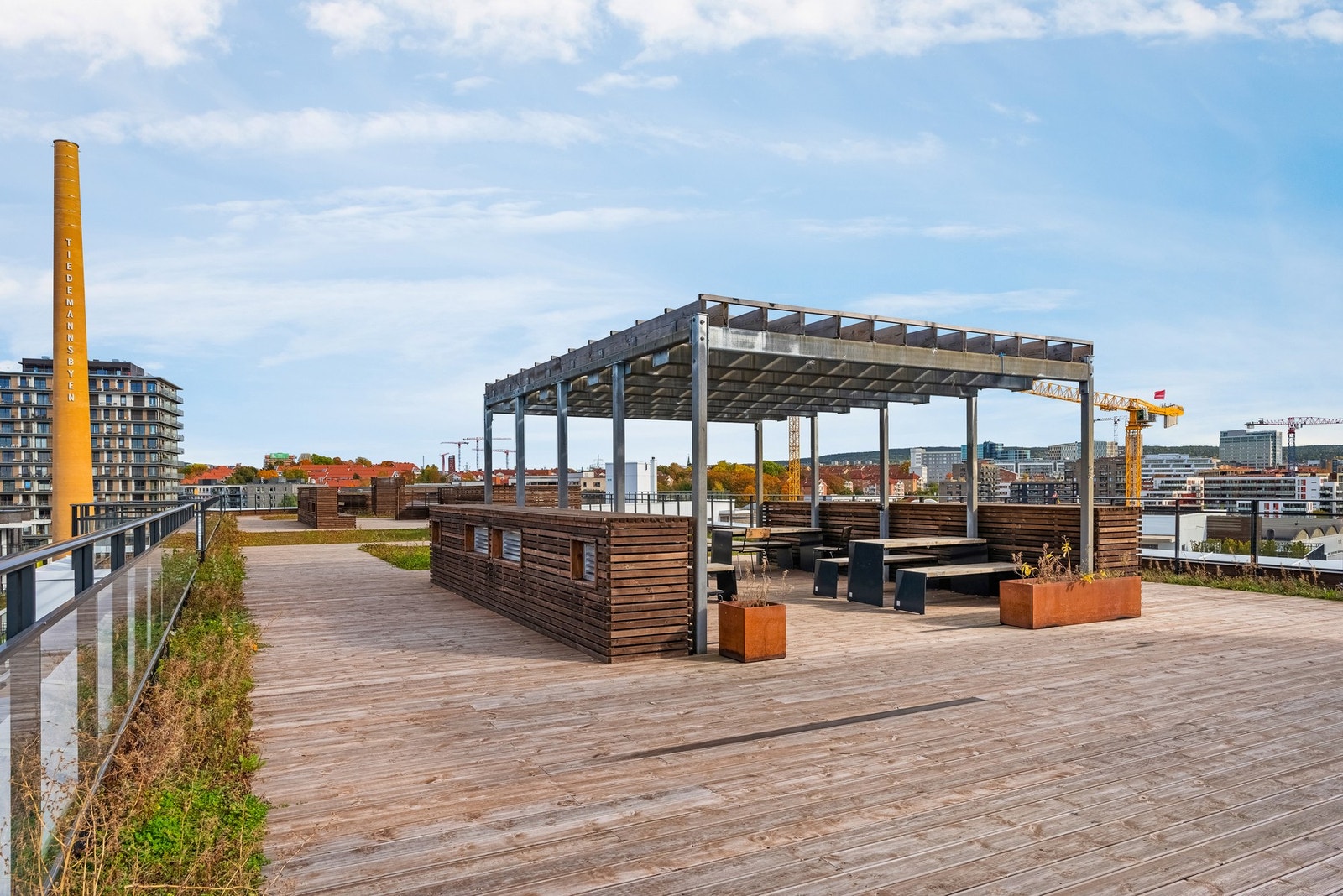 Enkel adkomst til felles takterrasse. Galleribilde
