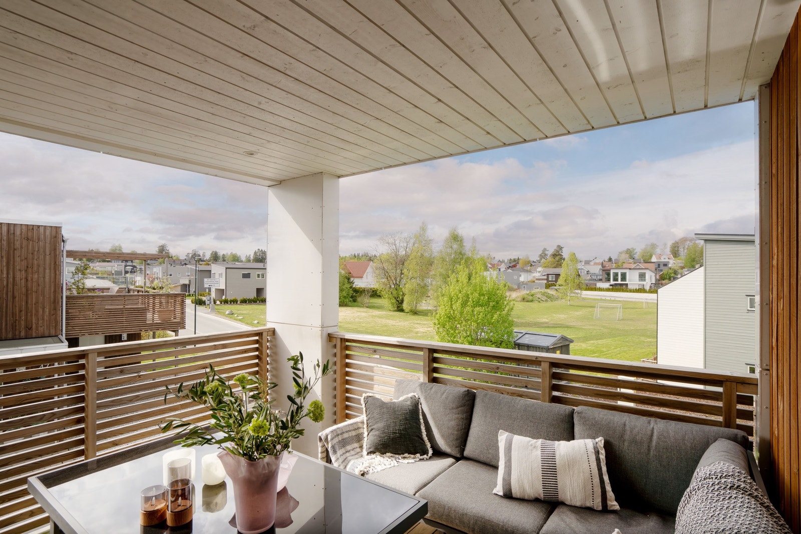 Uteplassen er vendt mot vest. Galleribilde