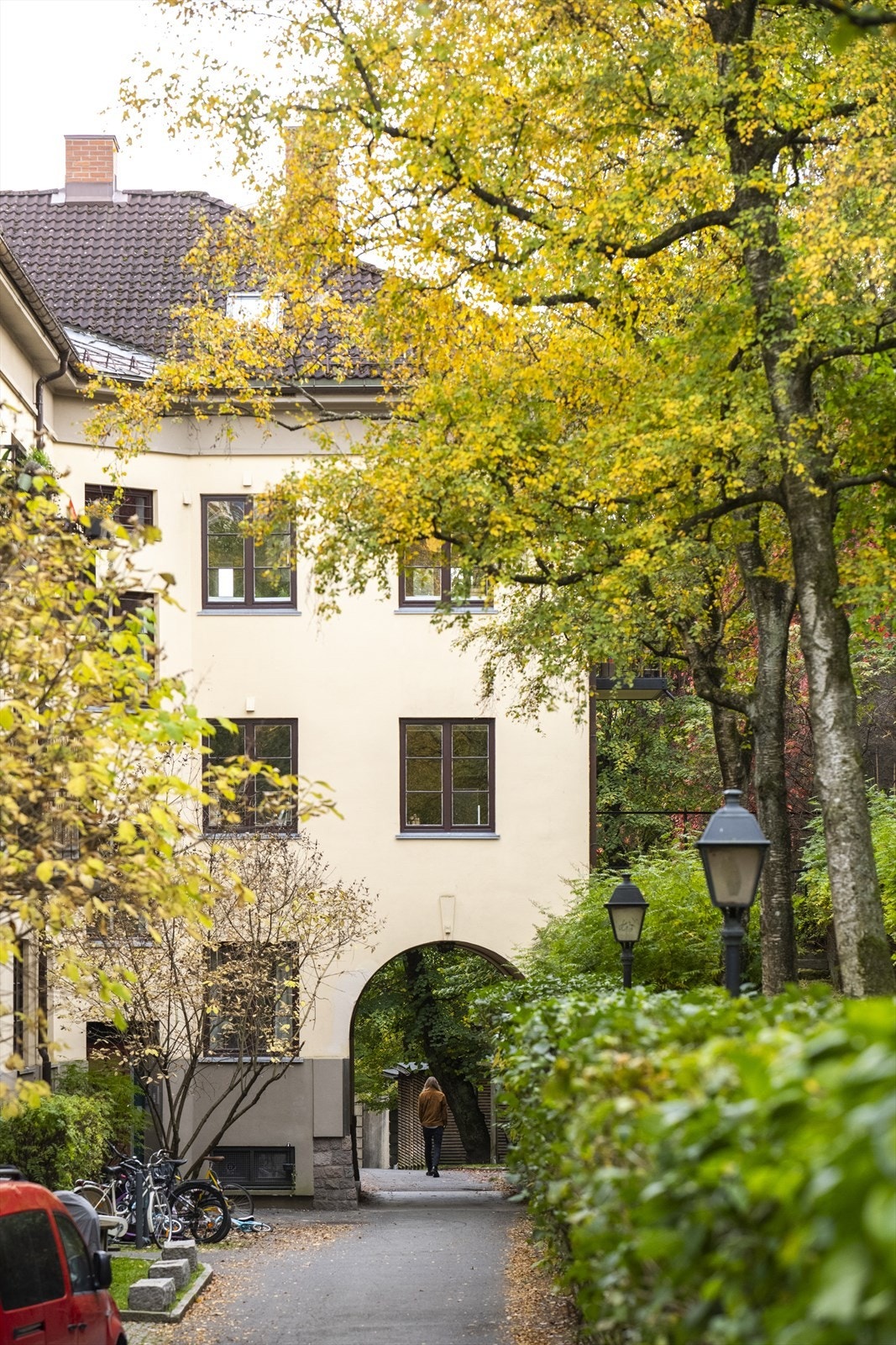 Her bor du midt i byen, men tilbaketrukket. Galleribilde