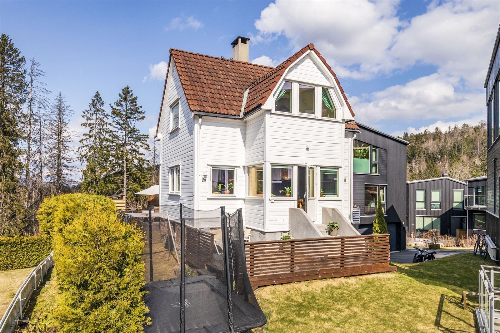Velkommen til Rundhaugveien 29 - Koselig enebolig i attraktivt villaområde på toppen av Kjelsås! Foto: Hanne Bruland/Foto Hanne Galleribilde
