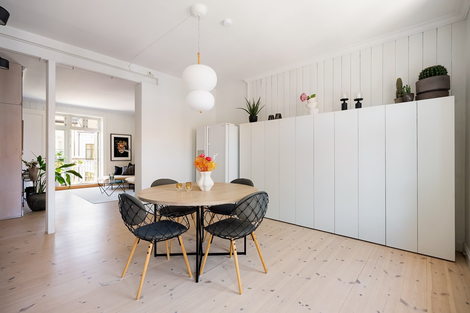 Lyst, åpent og gjennomført! Denne leiligheten må oppleves. Galleribilde