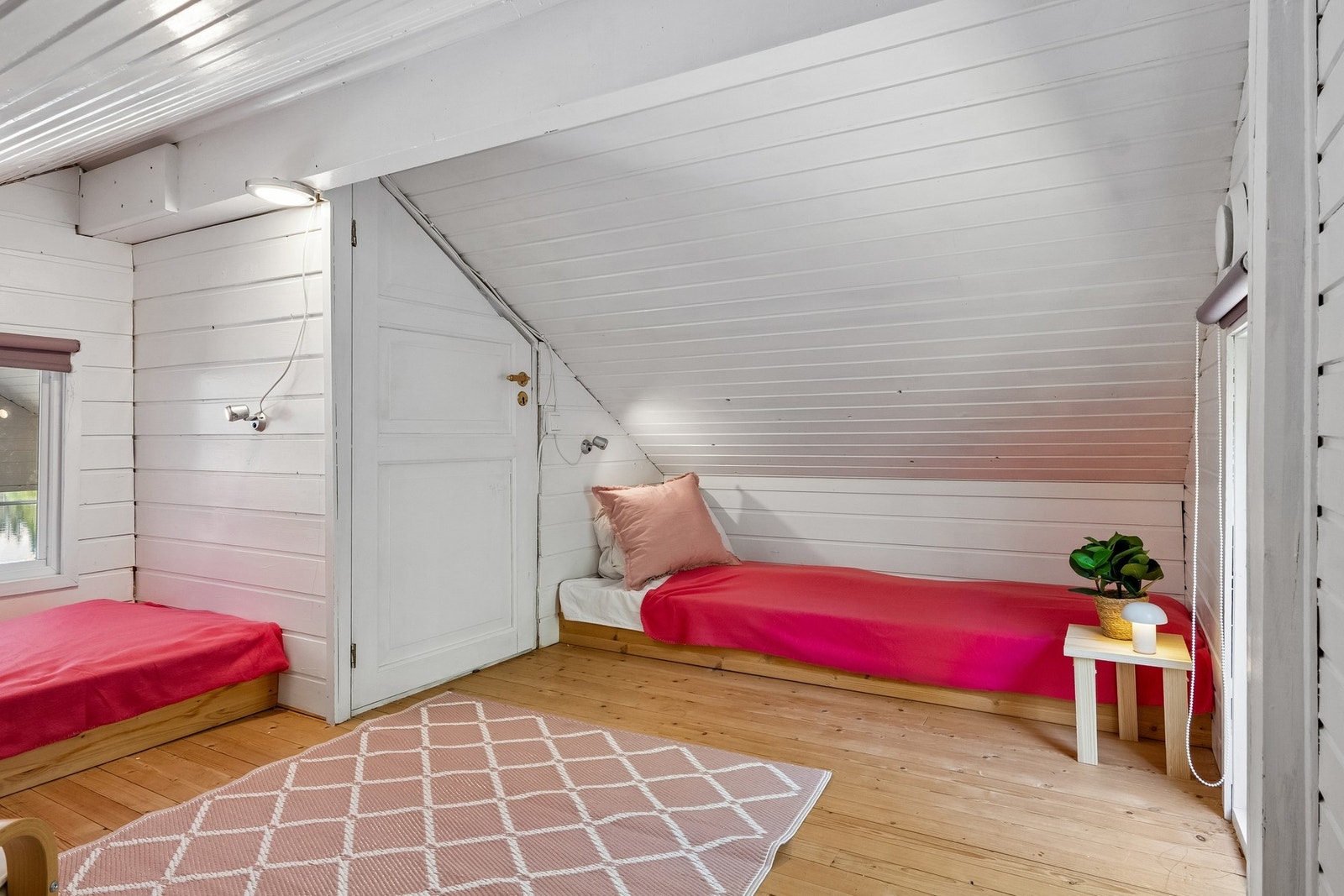 I tillegg til soverommene er det hems. Til sammen gir dette mange soveplasser. Galleribilde