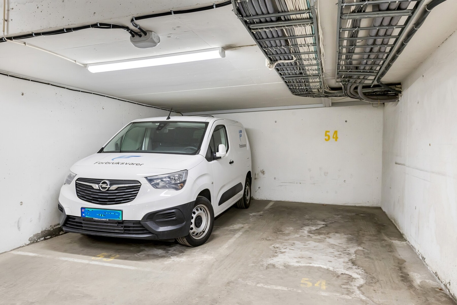*Opsjon på garasjeplass med el-lader, direkte adkomst til leilighetsplan. Kr. 380 000,- Galleribilde