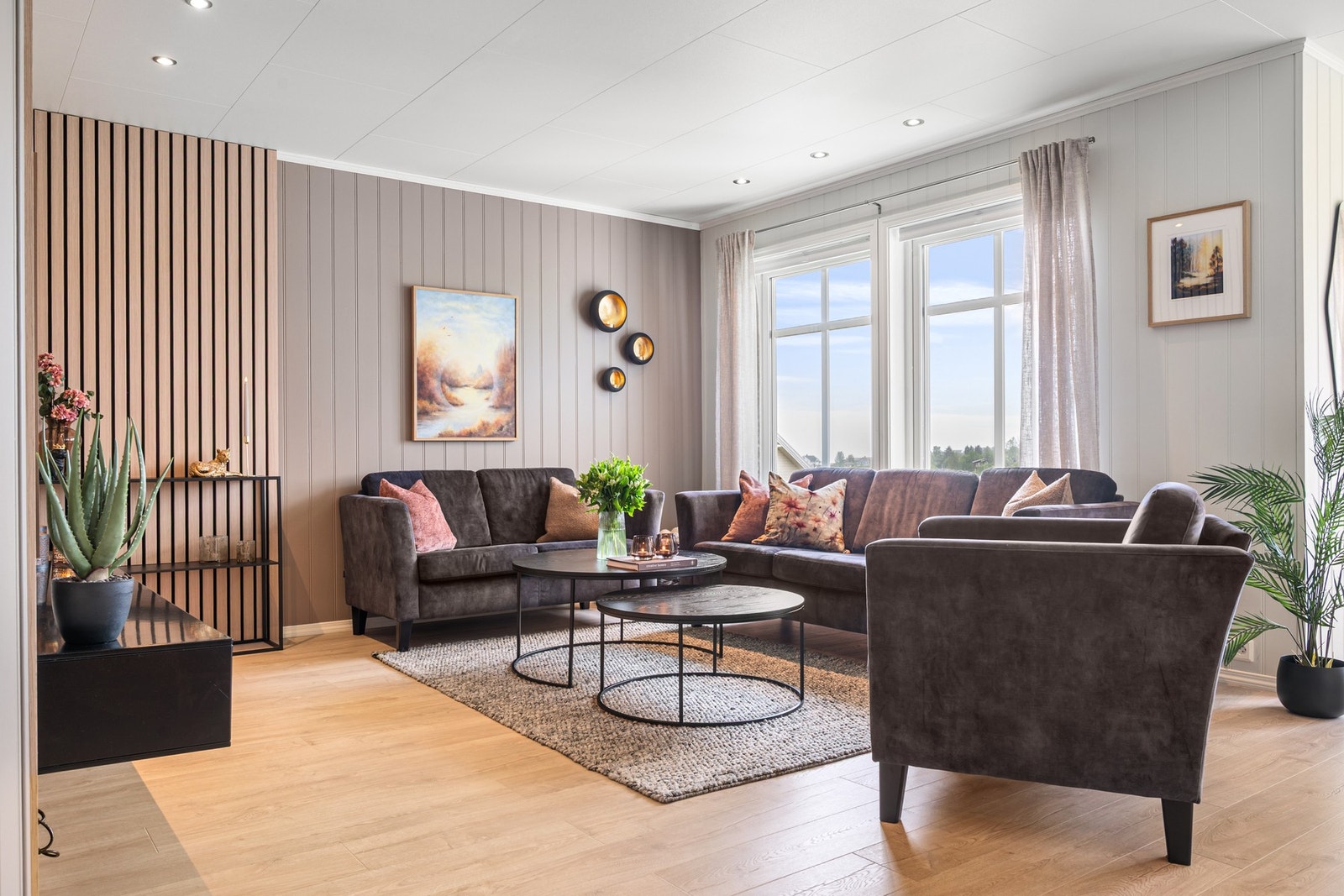 Boligen holder meget god standard og har blitt betydelig påkostet i nyere tid Galleribilde