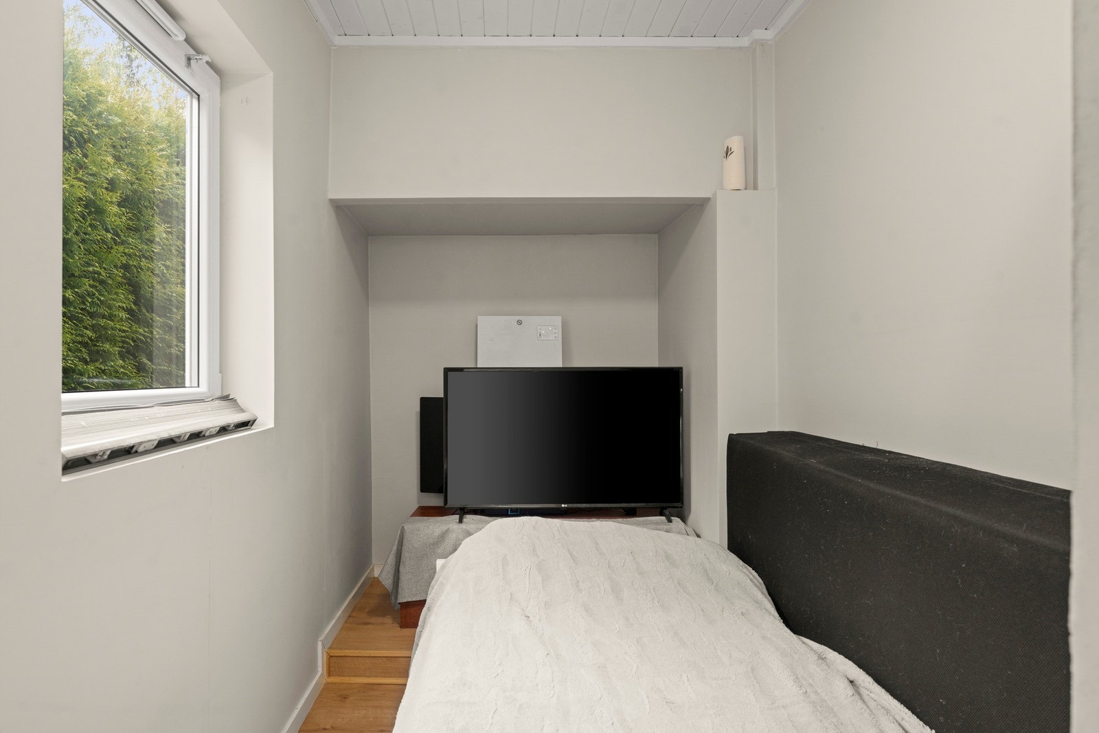 Boligen har flere fine oppholdssoner både inne og ute. Galleribilde