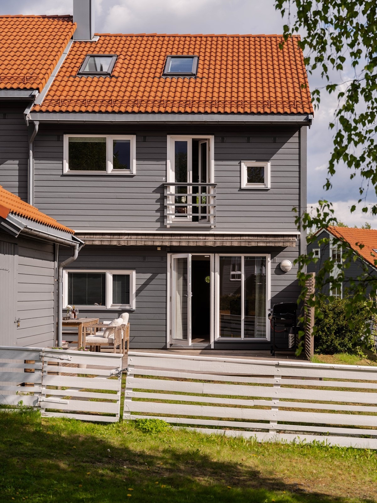 Halvpart av tomannsbolig oppført i 2001. Galleribilde