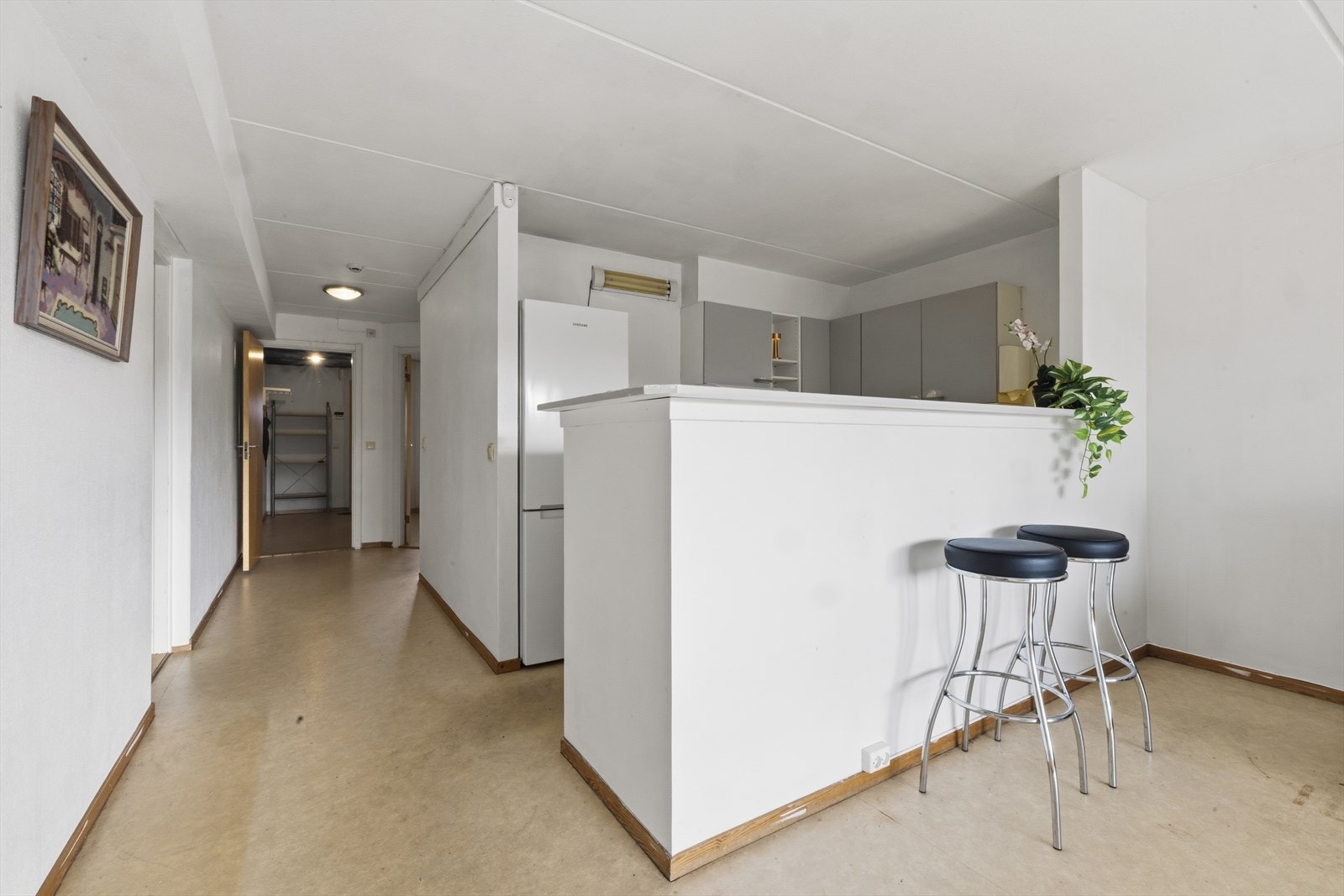 Felleskostnader inkl. kabel-TV, fyring, bredbånd, varmtvann og fiber. Galleribilde